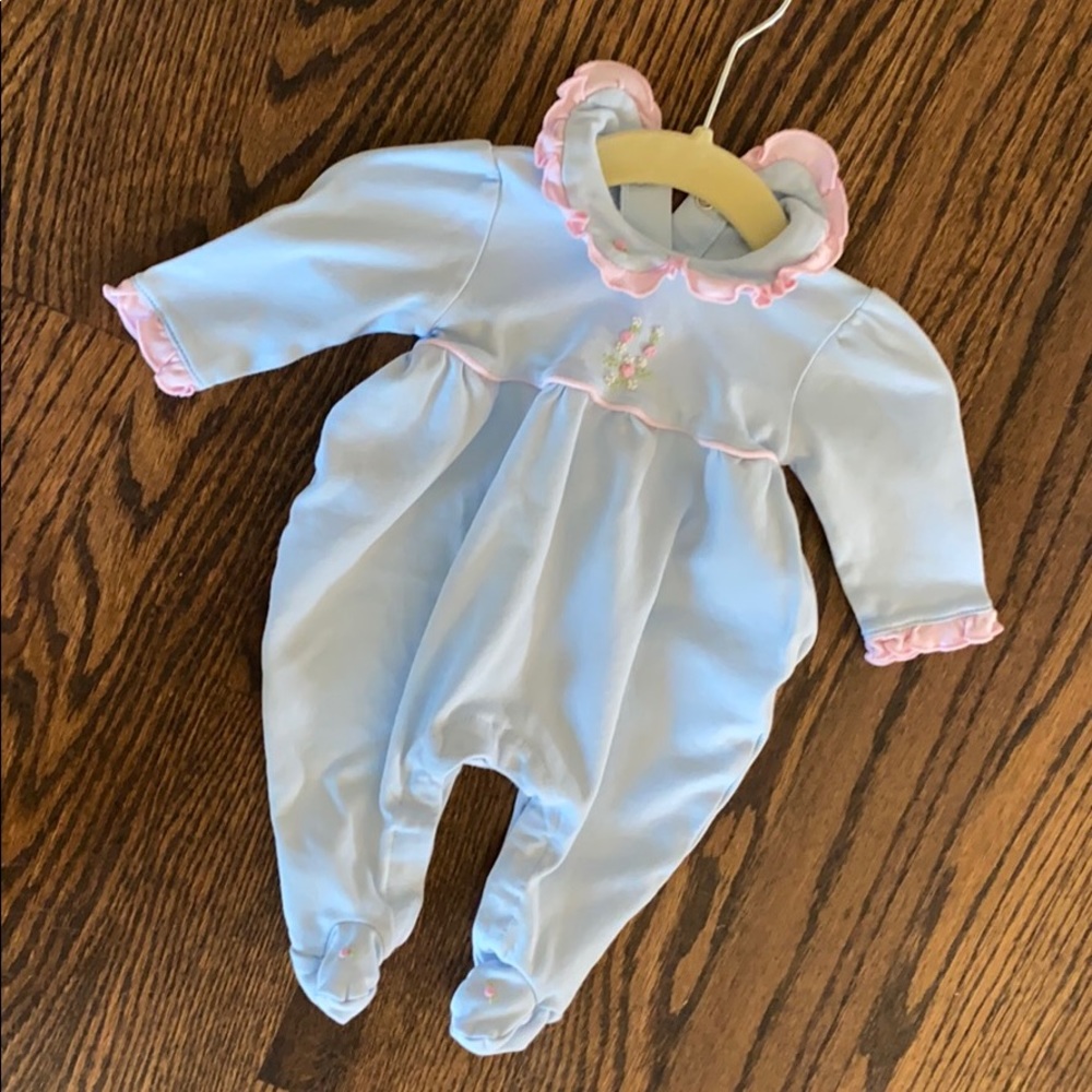 Magnolia Baby blue rosebud footie